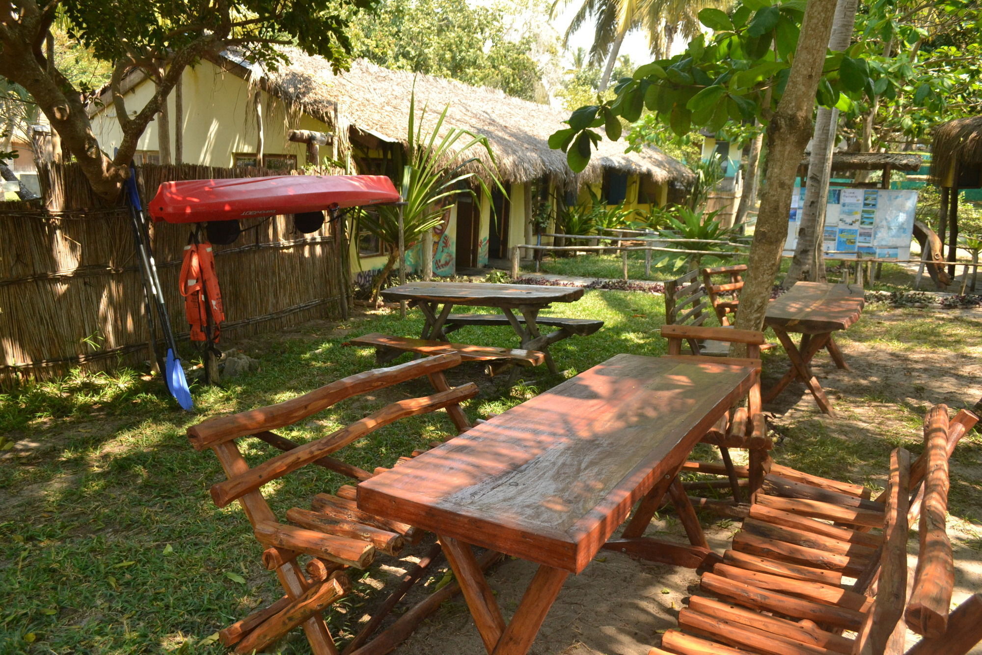 Baobab Beach Lodge And Backpackers Vilanculos Eksteriør bilde